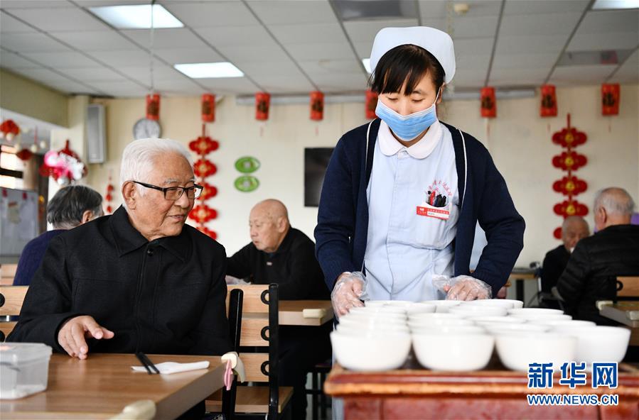 (“中国面貌”系列述评·图文互动)(2)和谐中国——70年中国面貌变迁述评之六